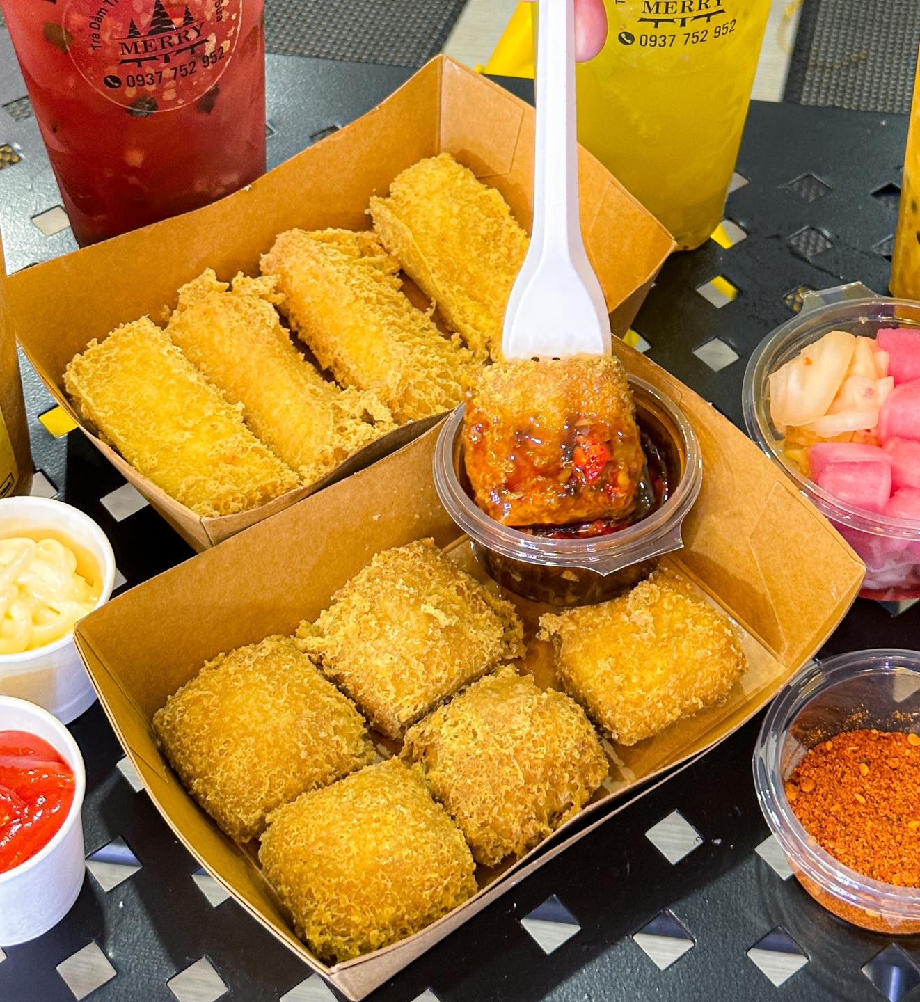 TIỆM TRÀ TRÁI CÂY MERRY