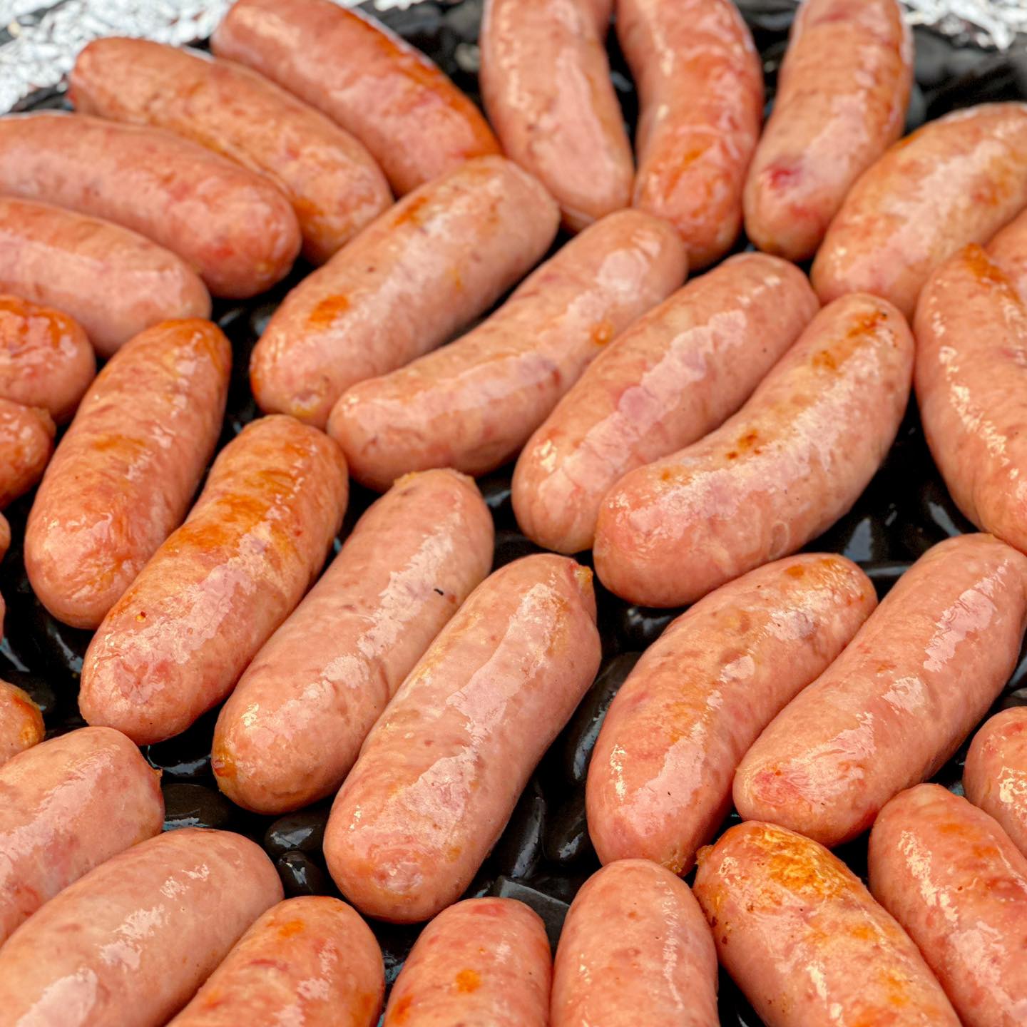 Lạp Xưởng Nướng Đá