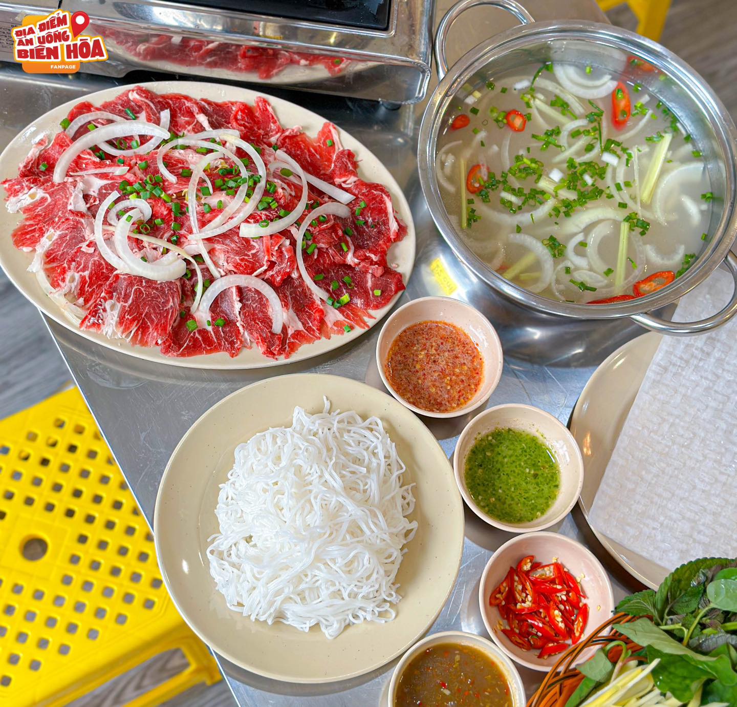 Bò Nhúng Mắm Ruốc Ông Chín